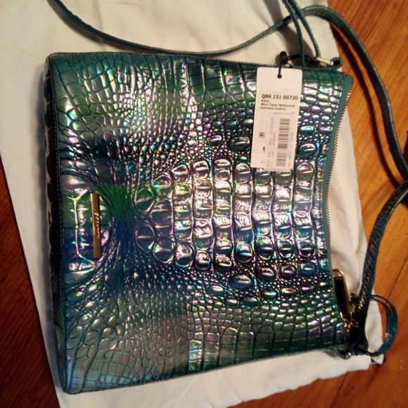 𝘽𝙧𝙖𝙣𝙙 𝙣𝙚𝙬 𝘽𝙧𝙖𝙝𝙢𝙞𝙣 𝙆𝙖𝙩𝙞𝙚 𝙞𝙣 𝘽𝙡𝙪𝙚 𝙩𝙤𝙥𝙖𝙯 - Picture 11 of 14